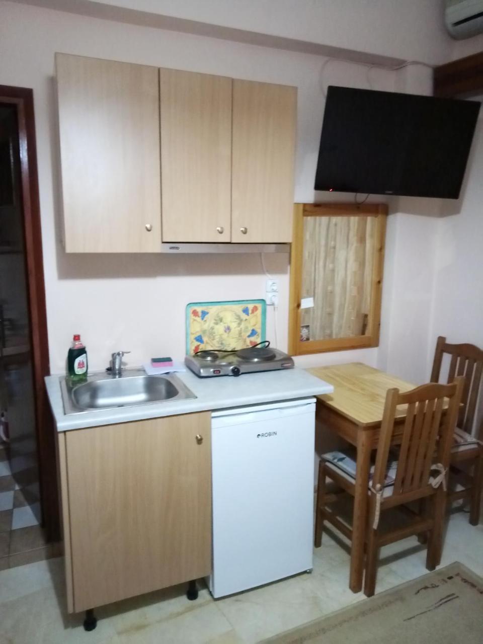 Dimitra Pentaliou Rooms 카메나불라 외부 사진